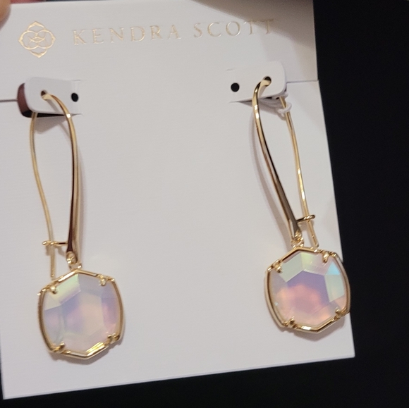 NWT Kendra Scott Earrings Iridescent Opalite in Gold - Picture 2 of 16